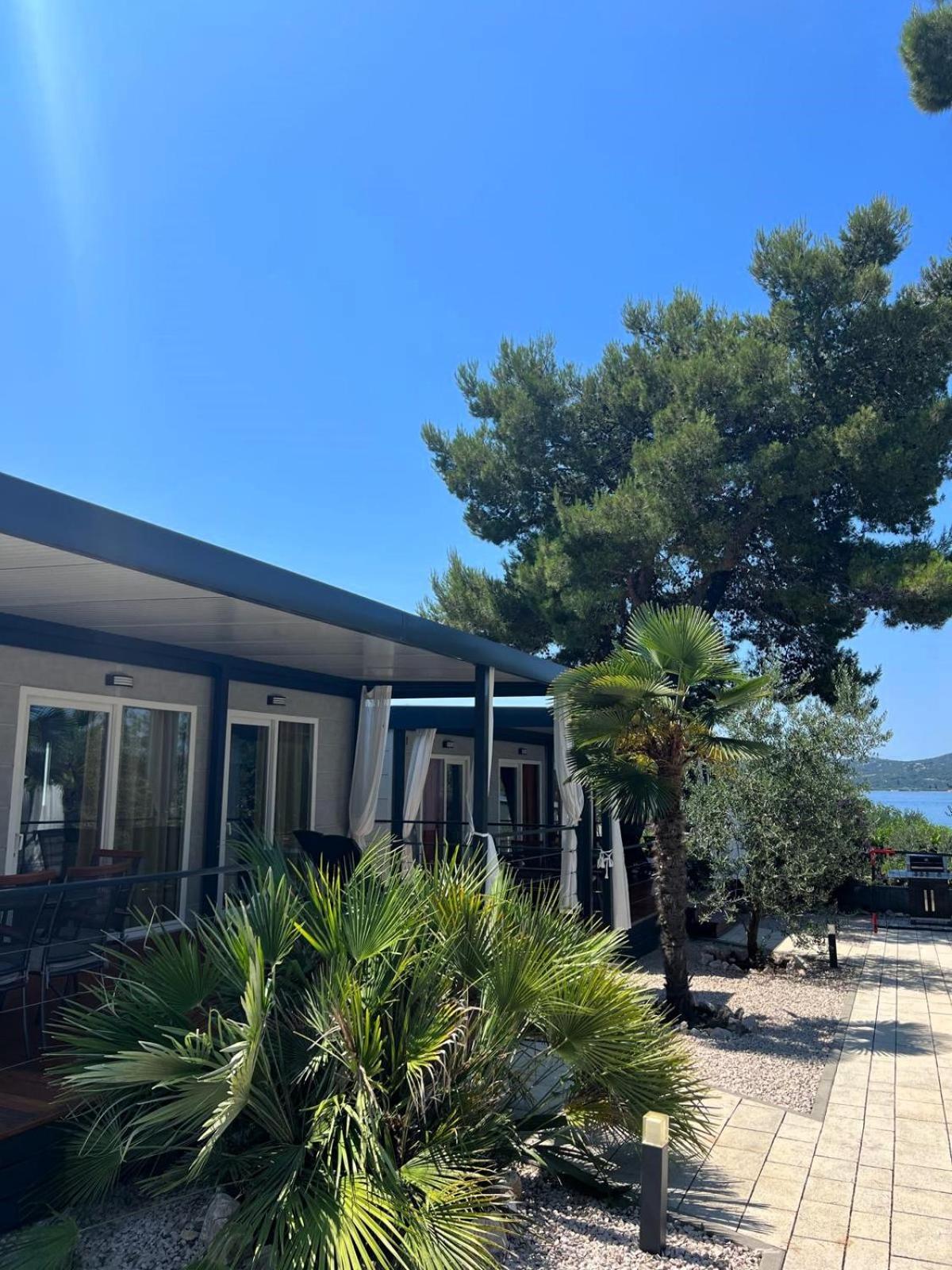 Dalmaris Camp - Prestige Mobile Homes ビオグラード・ナ・モル エクステリア 写真